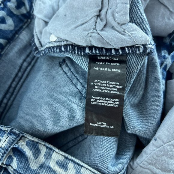 Bebe Indigo Wash Leopard Print Skinny Jeans Size 27 NWT - Picture 6 of 9